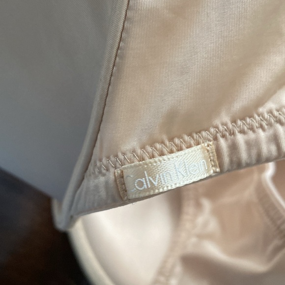 Calvin Klein Perfectly Fit T-Shirt Bra Nude F3167 36D Underwire - Picture 4 of 4
